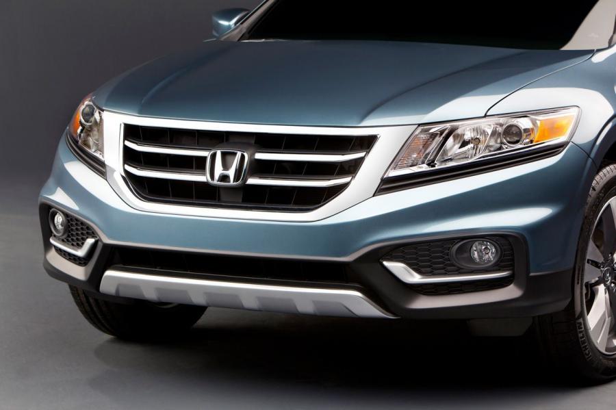  Honda Crosstour Concept 2013 года  (фото 6 из 12)